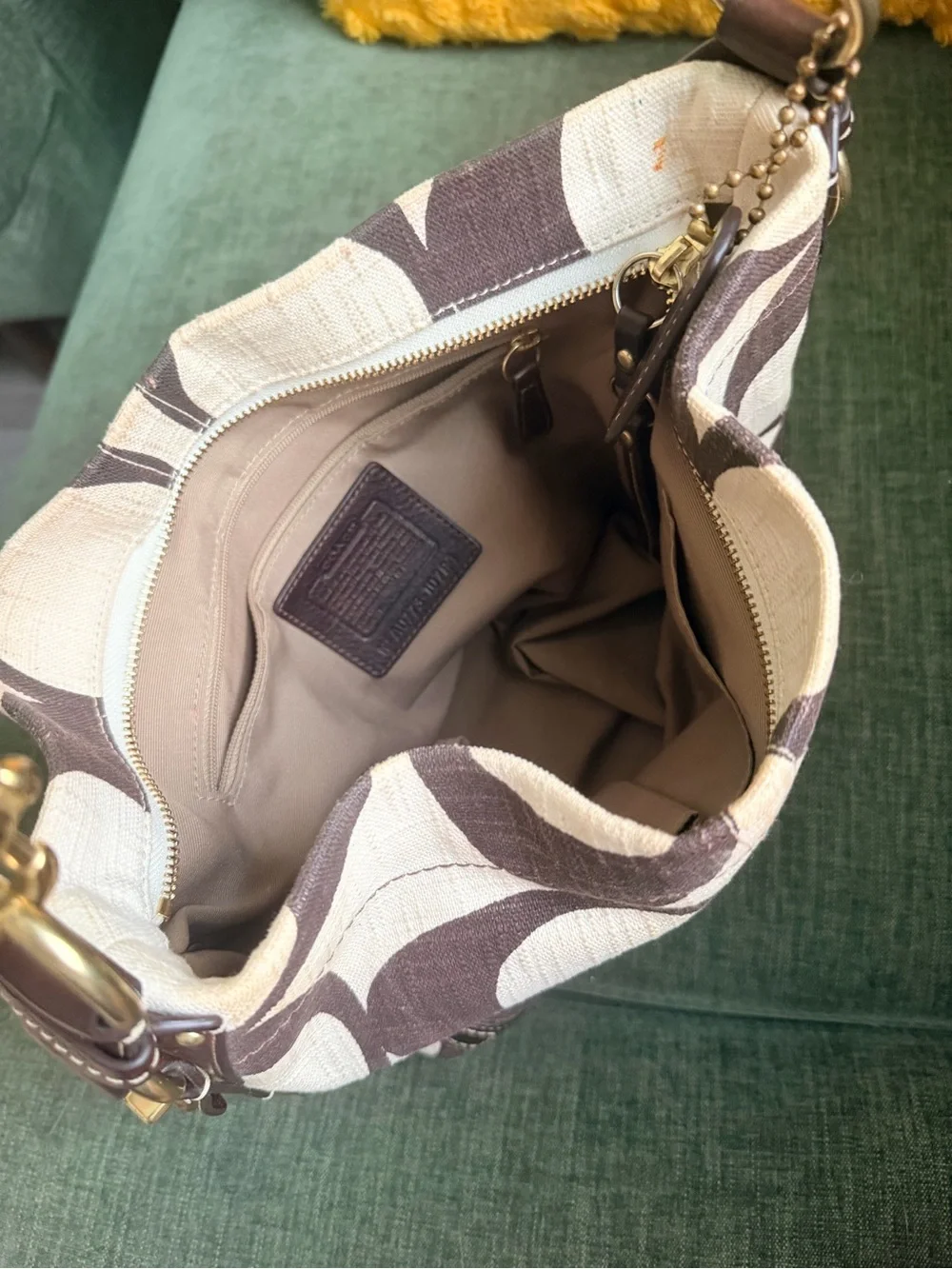 Y2k Coach Carly Hobo Cream/Brown Shoulder Bag (A0773 10794) Signature C